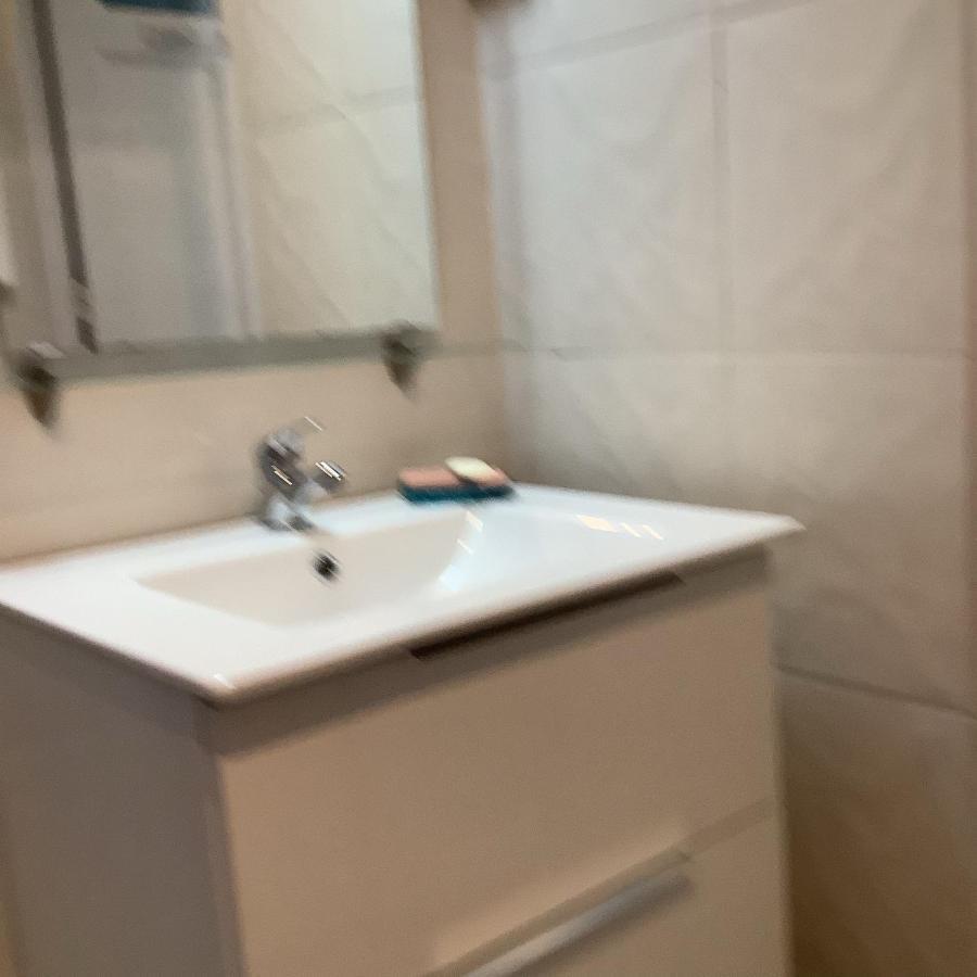 Confort, Central Studio Apartment ตูลง ภายนอก รูปภาพ